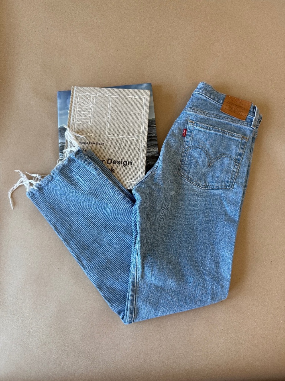 Levi's Premium Wedgie Straight Denim Size 27
